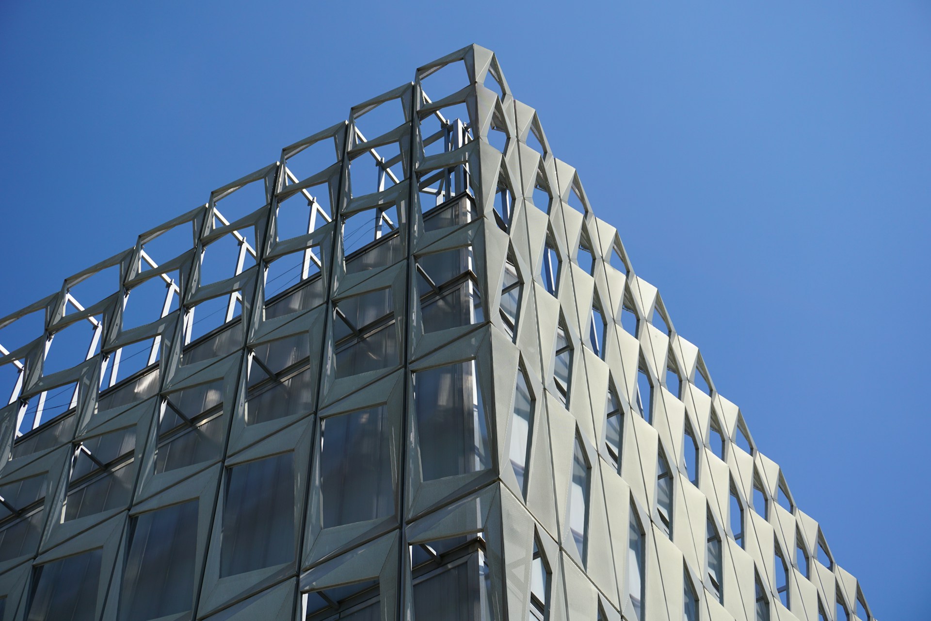 How To Keep Metal Buildings Warm As Winter Approaches